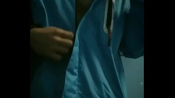 Preview 2 of Xxxsexxx Pakxx Pak - 學生火車上打手槍