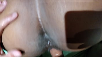 Preview 2 of Sis In Bedroom - Comendo a primeira morena que conheci no Tinder sem ela ver.