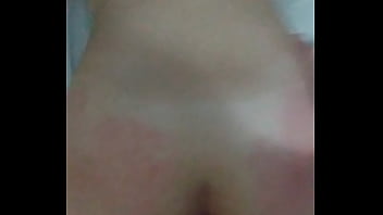 Preview 4 of Estela Muis - Comendo novinha escondido com os pais dela em casa