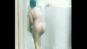 Preview 4 of 2018 Bfhd Video - Vizag Usha bathing outside