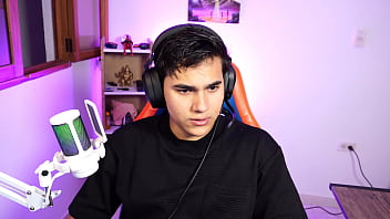 Preview 1 of X Xxxxxxxn - Pareja de streamers follan en directo