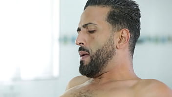 Preview 4 of Opd Mipf - Rabuda fica de joelhos para poder mamar gostoso - Saory Kido &amp_ Tony Tigr&atilde_o