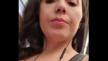Preview 3 of Priya Ray Xxx - De paseio sem calcinha no supermercado