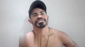 Preview 1 of Porn Cumshot Gif - YURI GA&Uacute_CHO ENTREVISTA E FODA - RONNY AISLAN