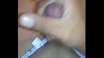 Preview 1 of Nicoline Cream - Sacandome lechita de tv