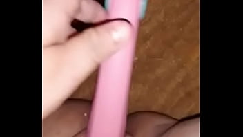 Preview 1 of Ogata Elena - mi puta se mete la plancha de pelo en su panocha