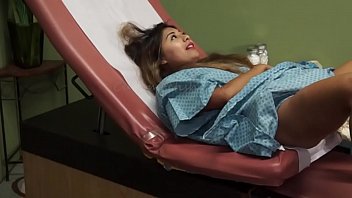 Preview 3 of Xnxxx Sexo Con Animales - Gynecologist Helps Girl That Can&#039_t Orgasm Short Version