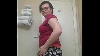 Preview 1 of Young Age Sex 16 Year - Tranny strip tease