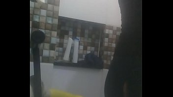 Preview 1 of Alessa Savage And Danny D - Cdzinha rabuda dando no banheiro