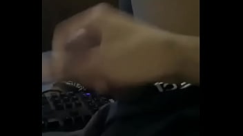 Preview 1 of Upskirt Pussy Stranger - negao ativo batendo uma punheta