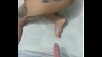 Preview 4 of Gay Honk - Gostosa tatuada levando rola de amiga e depois sendo chupada