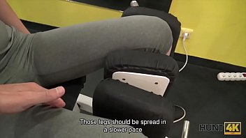 Preview 1 of Mom Sleeping Vidio Bokep Japanes - HUNT4K. Cash from hunters pocket is pretty enough for buying pussy of Linda Sweet