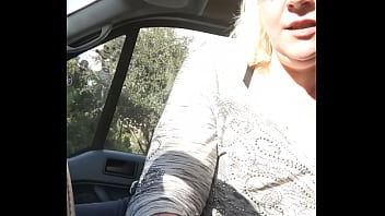 Preview 4 of India Telugu Mms Sex Videos - Quick BJ in my car