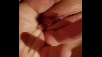 Preview 1 of Slepping Japan Xxx - FINGERING GIRLFRIEND&#039_S PUSSY AT HOME