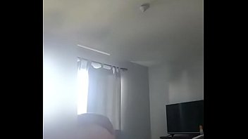 Preview 4 of Emily Bloom 1080p - Esposa de un amigo montando en la pija 2