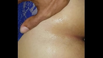 Preview 2 of Sex Vediyo Lk - parte 2 pedreiro de obra super dotado come cdzinha sem pena e com sofri kkk chamei ele pra vir me comer em casa depois que eu vi ele mijando na rua perto da obra esse pau gigante me fez pensar mil safadezas bruni cdzinha recife