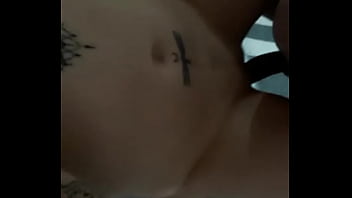 Preview 1 of Cute Girl Chut Chat Tehuye - Antagonista Purpura recibe una llamada de su primo mientras tenemos sexo parte 1