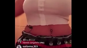 Preview 1 of Tato Plus Sex - La reina del brillo ense&ntilde_a las tetas