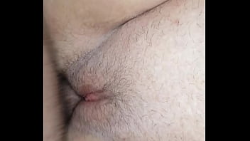 Preview 4 of Grils Mal - Mulher do meu amigo quer ser comida na frente dele