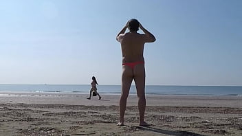 Preview 3 of Russia Xxxxx - Nudismo in spiaggia