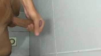 Preview 3 of Pov In Kitchen - EU GOZANDO EMBAIXO DO CHUVEIRO