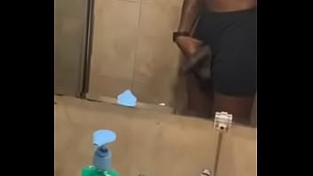 Preview 1 of Gay Arab Xxx - Herfavchoker bbc in the showers.