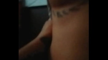 Preview 2 of Inside Heels - novinha tatuada sentando gostoso