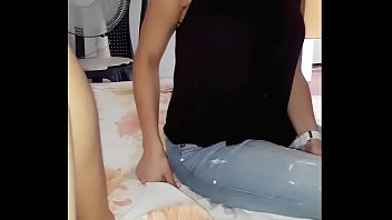 Preview 1 of Porn Xxx Video Z Downloadcom - Me toco darle oral con beso negro porque estaba celoso... Que mall!