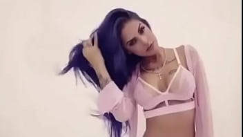Preview 3 of Cum Soaked Double Barrel - Tati Zaqui Sensualizando Em Ensaio De Lingerie