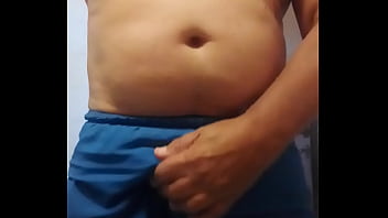 Preview 1 of Saniliony Xxx Videos - Pajita ma&ntilde_anera en el ba&ntilde_o,  mirando porno