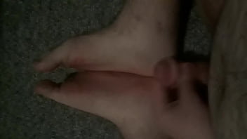Preview 1 of Lili Bhabi - amateur 18 year old cumming on his feet huge cumshot
