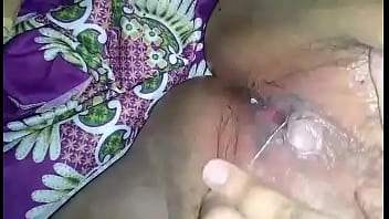 Preview 1 of Rosa Mended - SE MASTURBA SU VAGINA BIEN MOJADA
