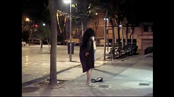Preview 3 of Lily Starr Spanking - La travesti Maria Lizana se desnuda en la calle