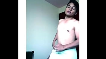 Preview 3 of Hat Mom Com - El tio will bailando con musica sensual de fondo :v