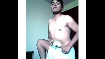 Preview 4 of Hat Mom Com - El tio will bailando con musica sensual de fondo :v