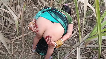 Preview 2 of Romi Rain Sex With - Indian Desi Village new outdoor Indian village outdoor public pissing