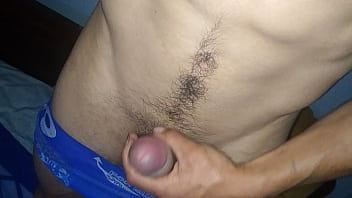Preview 3 of Spycam Milf Misused By Doctor - Me depilo y me pajeo