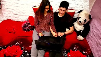Preview 1 of 2 Boy 1 Girl Xxx Boor - I fuck my classmate while watching netflix
