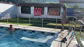 Preview 1 of Pulsating Cock Handjob - Zoeyluna2 - update #30 - MI MADRASTRA SE BA&Ntilde_A DESNUDA EN LA PISCINA SOLO PARA CALENTARME Y QUE YO FOLLE CON ELLA - Nov 25,  2024