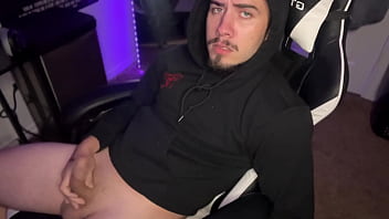 Preview 2 of Home Sex Wife Ass - Gamer jerks off cumming like crazy