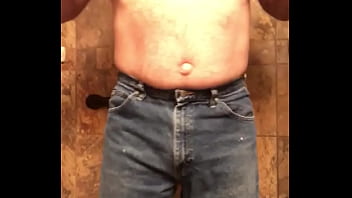 Preview 2 of Alat Kelamin Besar - Pissing my jeans