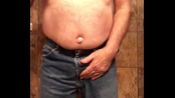 Preview 1 of Alat Kelamin Besar - Pissing my jeans