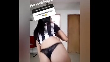 Preview 2 of Sexo Autobus - Compilado de novinhas gostosas dan&ccedil_ando funk