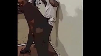 Preview 3 of First Tme Sx Vdo - WamaThigh Big Booty girl gives a guy some Ass