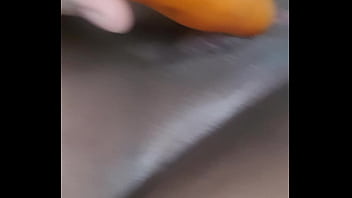Preview 1 of Kareena Jade Porn Videos - Masturbada con zanahoria