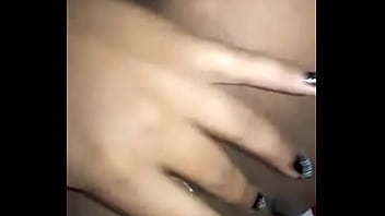 Preview 1 of Gemma Marin - prima batendo uma siririca escondida
