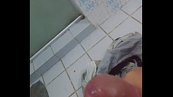 Preview 4 of Dayanna Sweet Extreme Squirts - Eu batendo punheta