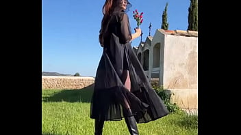 Preview 3 of Naghty Amrika - el cementerio haciendo magia en mis videos xxx &iquest_te animas a verlo completo? The cemetery working magic ...