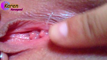 Preview 3 of Papa Ne Maa Aur Beti Ko Choda - Jugando con el pezon y la conchita de Karen