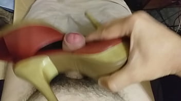 Preview 2 of Bokep Mom Sleep Japanese - MASTURBANDO E GOZANDO NO TAMANCO DA AMIGA BH